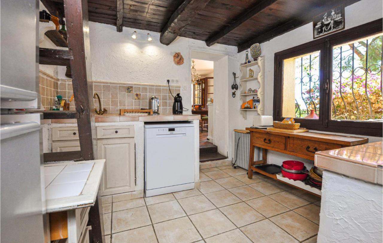1 Bedroom Lovely Home In Ментона Экстерьер фото